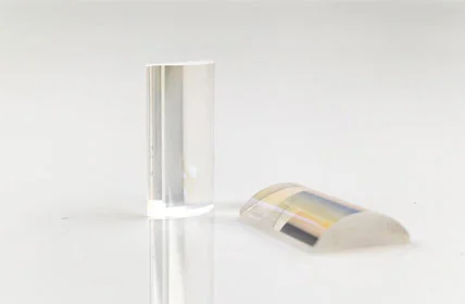 Applications des lentilles cylindriques convexes Plano dans les systèmes optiques